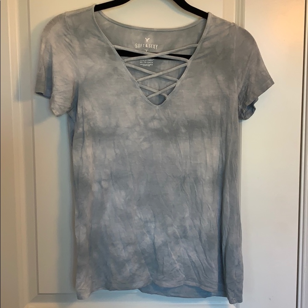 american eagle criss-cross v-neck tee